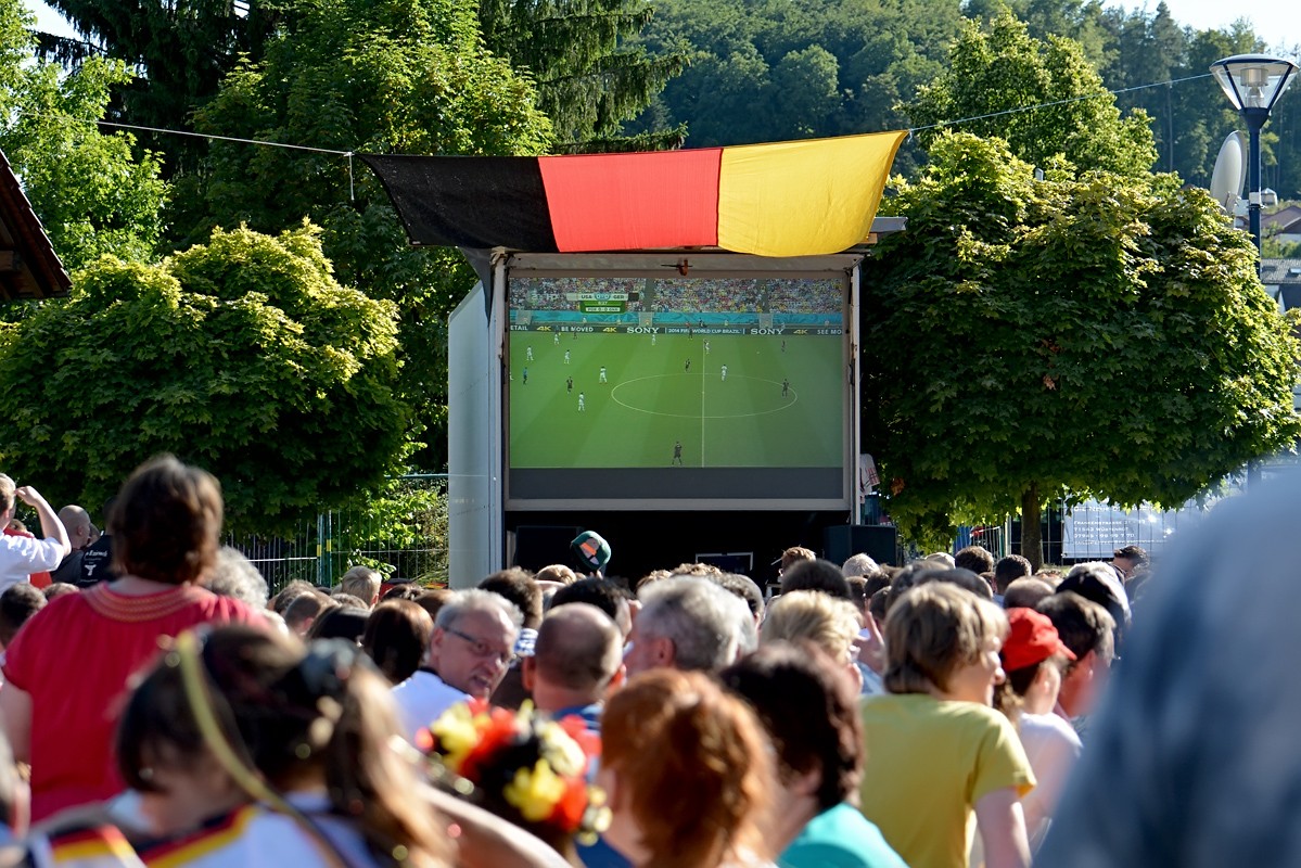 Public Viewing 2014